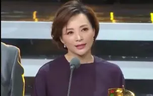 Download Video: 董卿震人心魄的演讲：没有在长夜痛哭过的人，不足以谈人生。痛就是人生的一场必修课