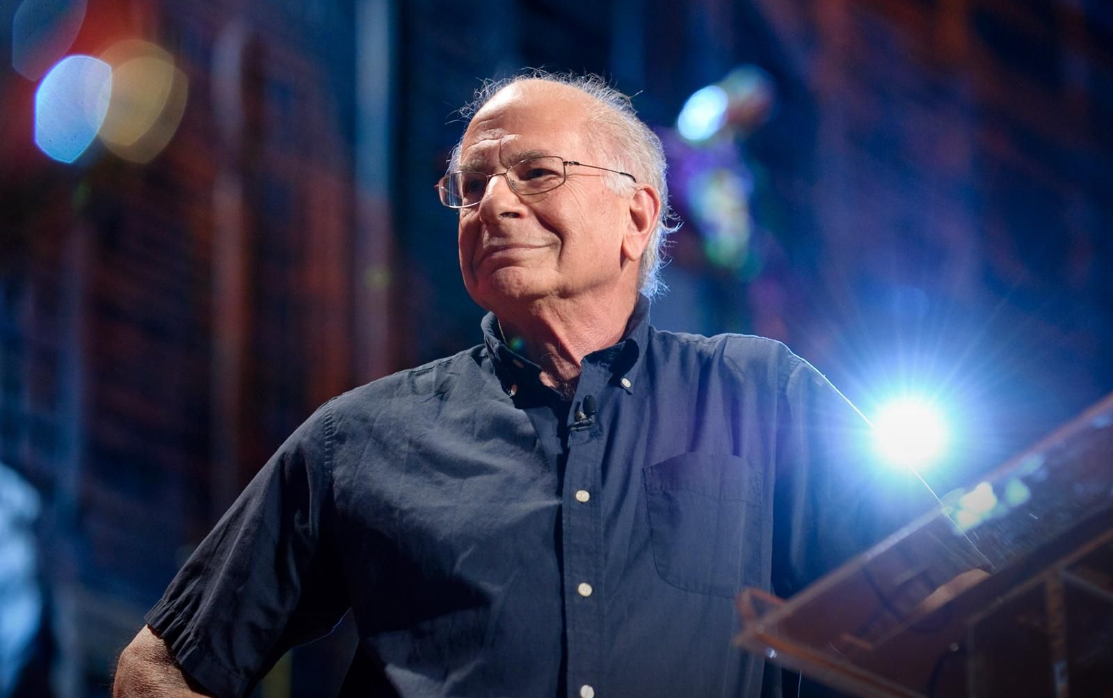 [图]【TED】【中英双语】丹尼尔·卡纳曼：经验与记忆之谜 Daniel Kahneman - The Riddle of Experience vs. Memory