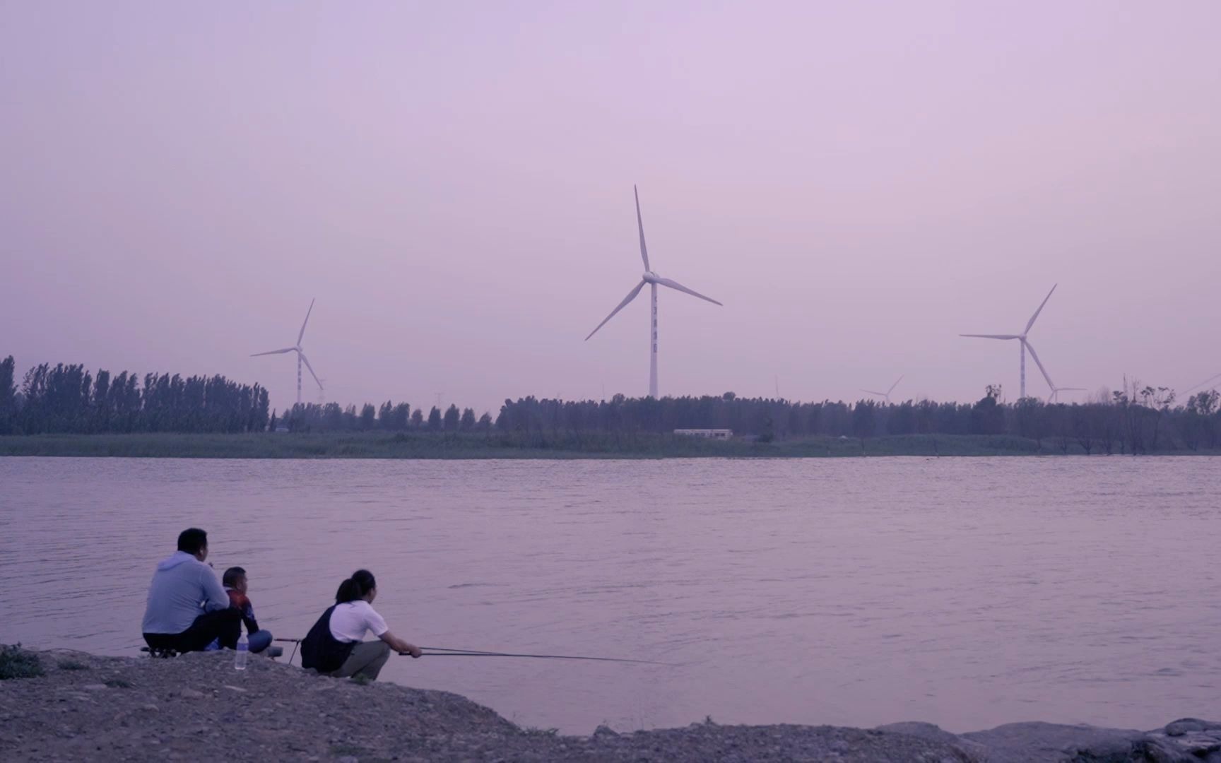 [图]京郊| 雨后，听晚风轻拂霞影