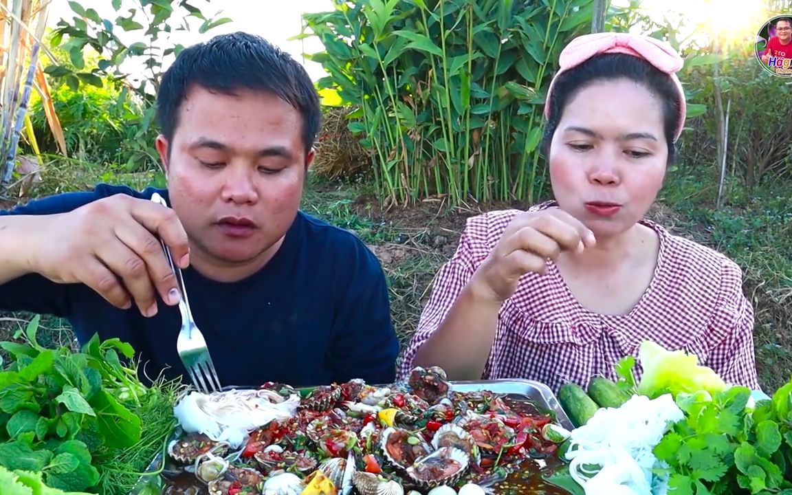 [图]ตำปูม้าหอยแครงใหญ่ กรุบๆ เผ็ดแซ่บนัว ลมผ่านกายเย็นสบายยามแลง