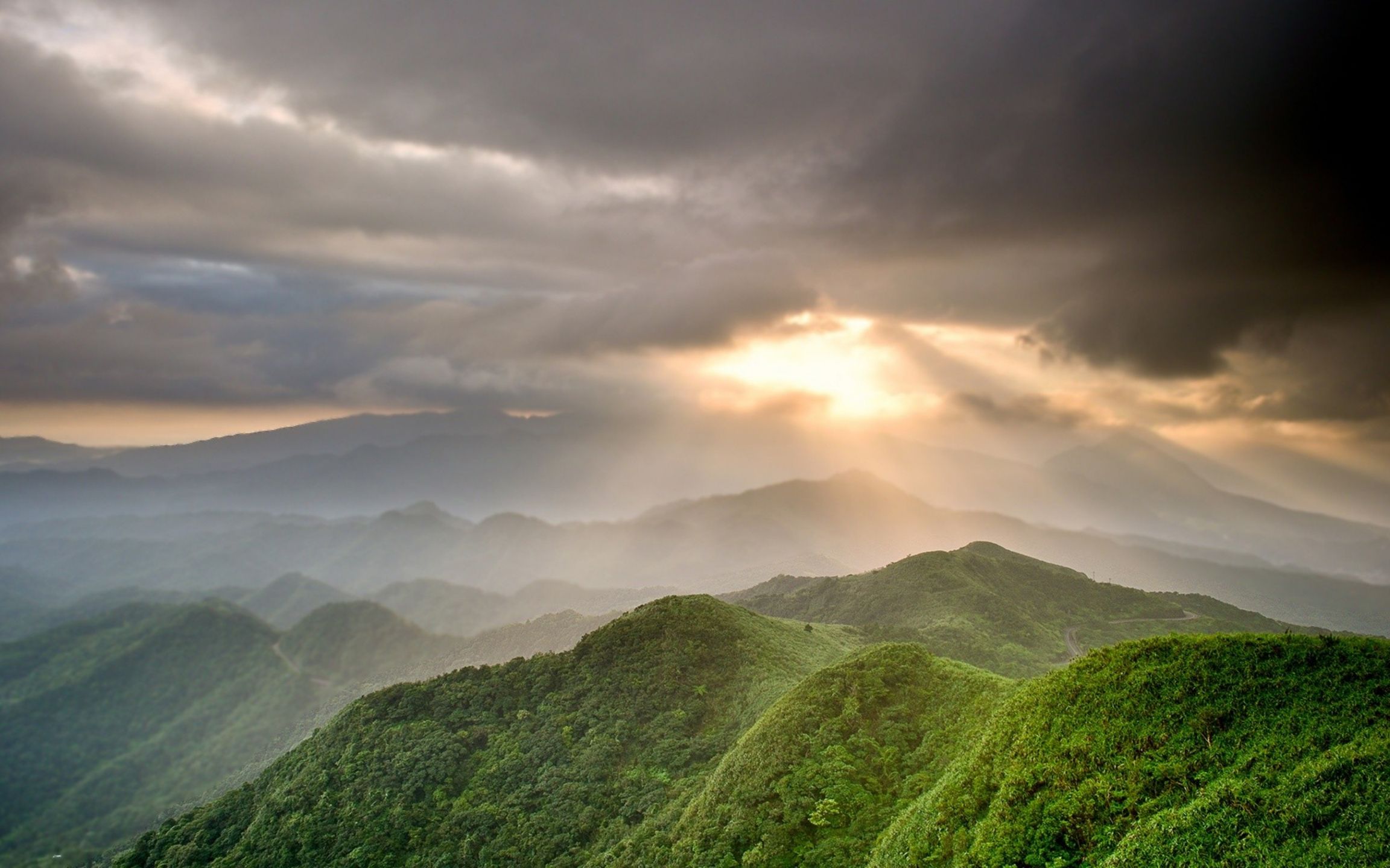 【英语听力:3】科普:看大自然神奇风云?weather/血雨/中高考/日常听力