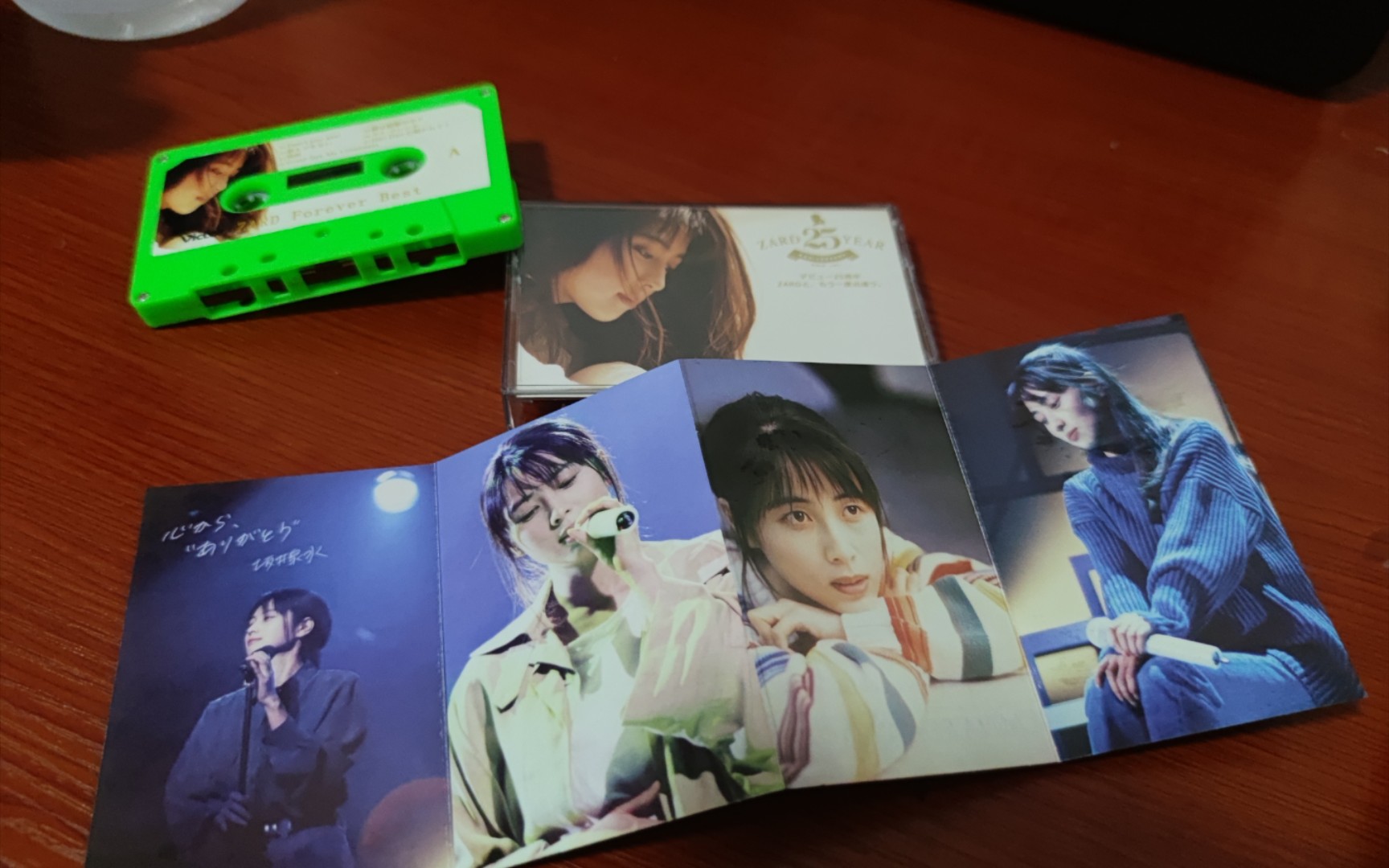 (渐渐被你吸引)填词:坂井泉水谱 曲:织田哲郎