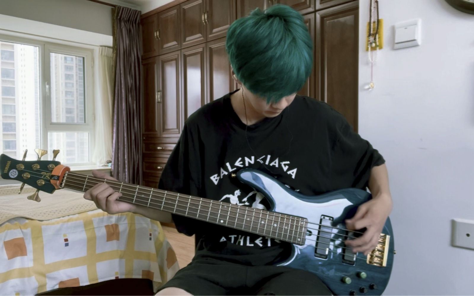 【贝斯】醒山乐队-她 bass cover.