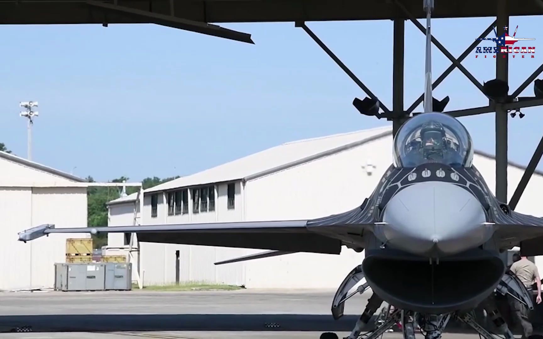 美国最终测试其新的最致命的黑蛇超级f-16毒液战斗机