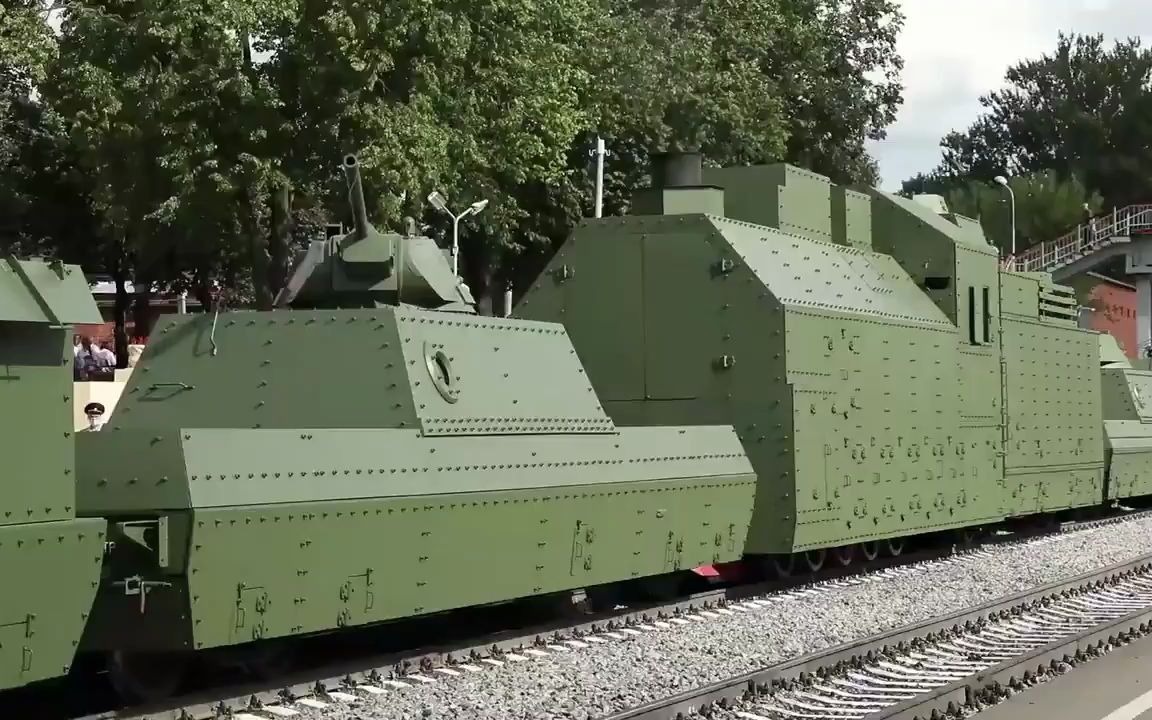 中国现役装甲列车图片
