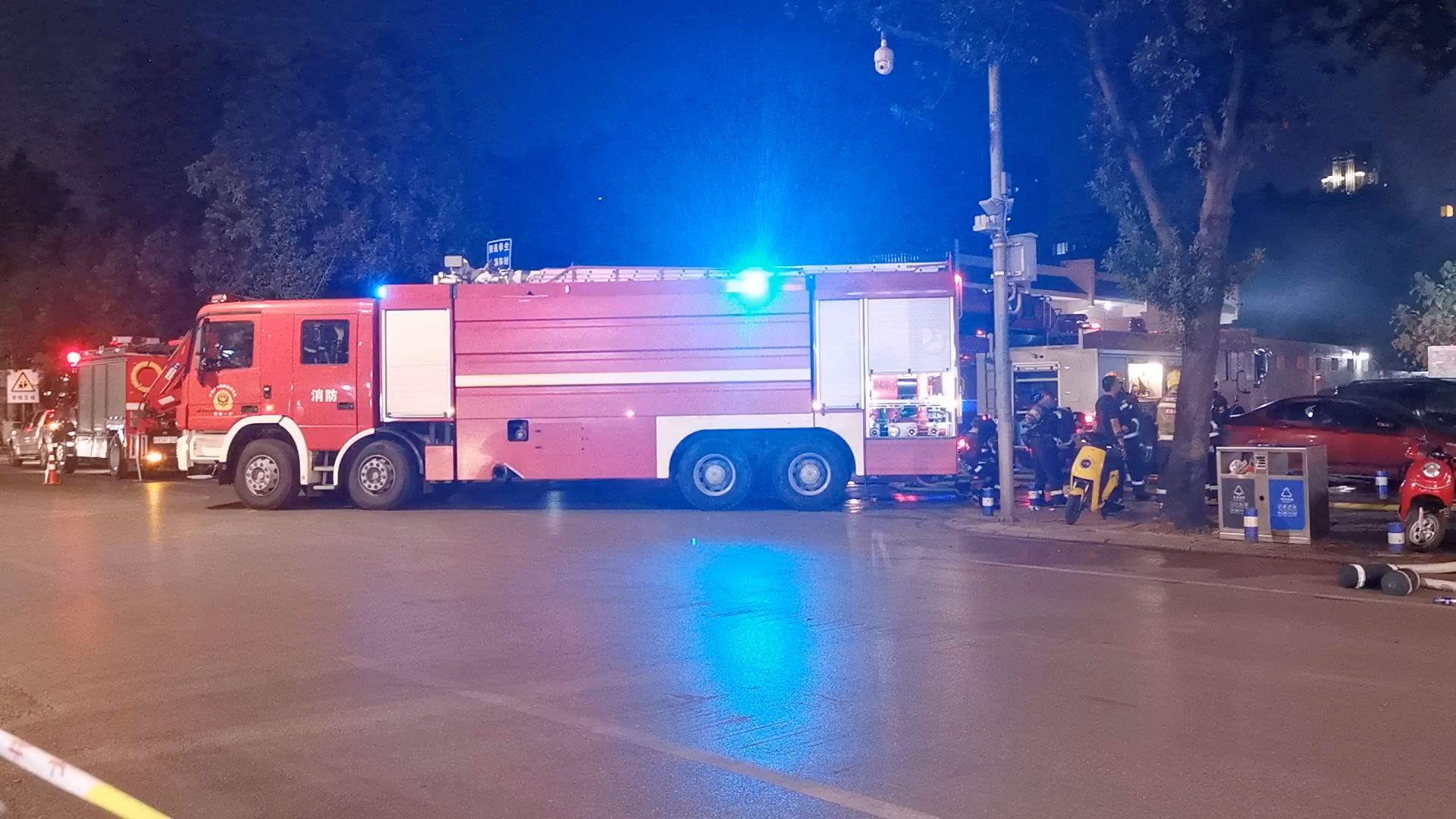 柳州特勤消防站进口德国齐格勒消防车爆闪展示