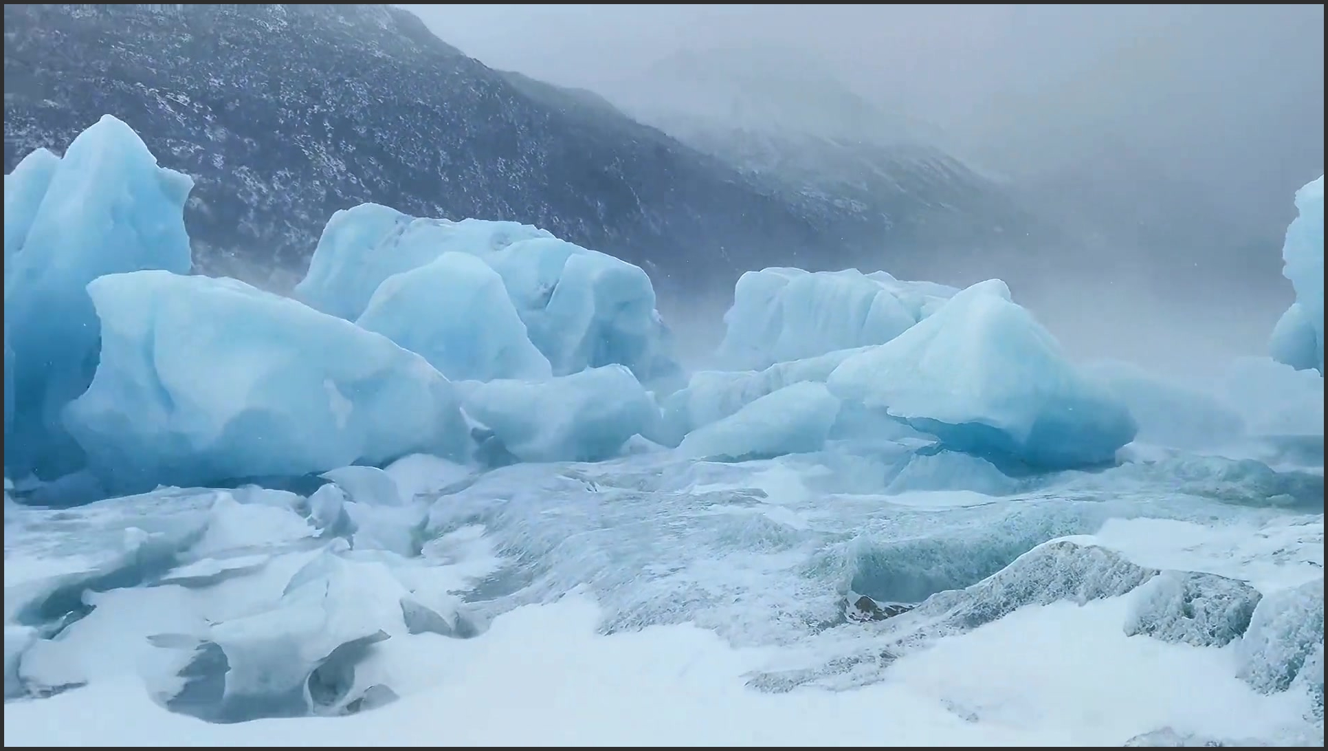 [图]如果爱太荒凉我陪你梦一场，这一路有多远这三世有多长。#冰雪旅行官 #旅行大玩家