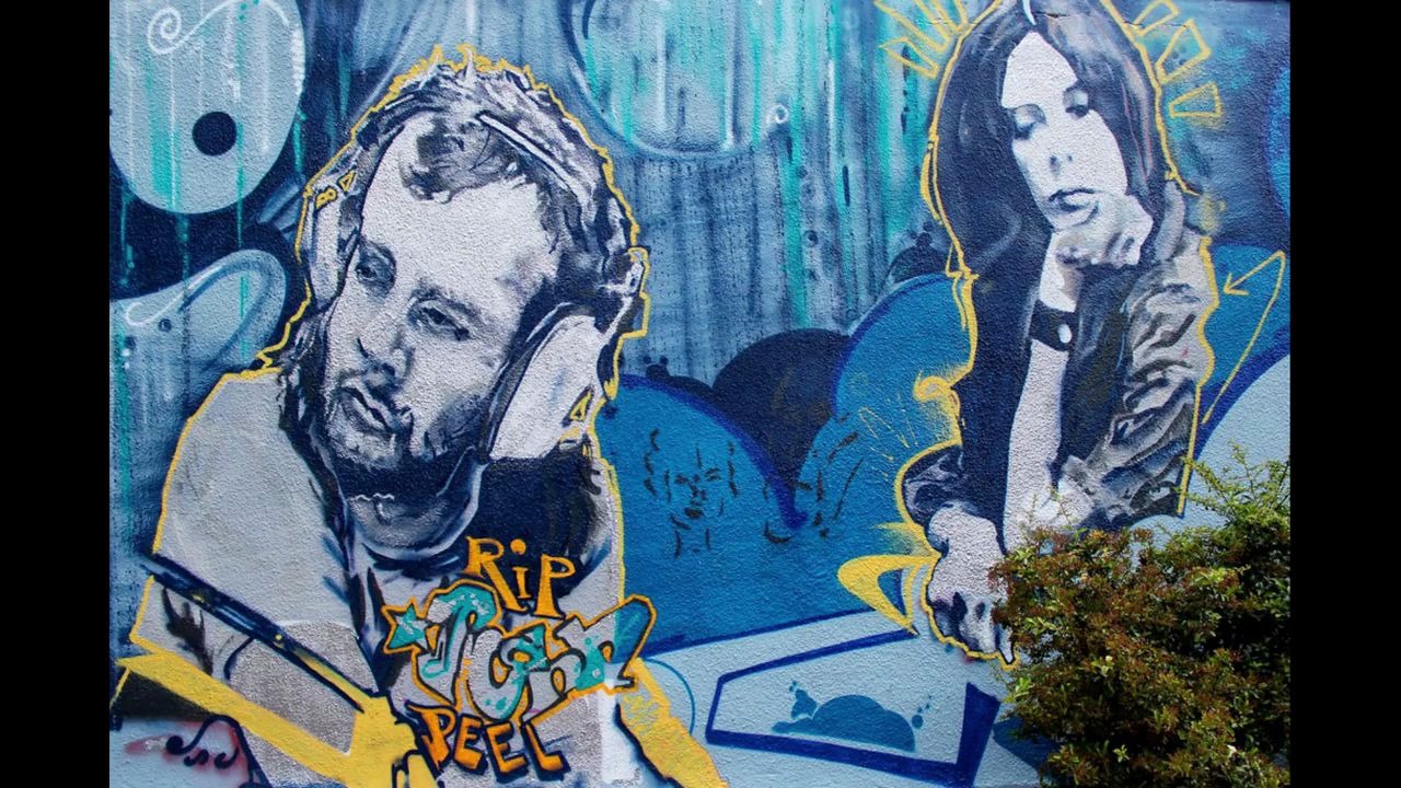 godspeedyoublackemperor19990119livejohnpeelsessionhighquality