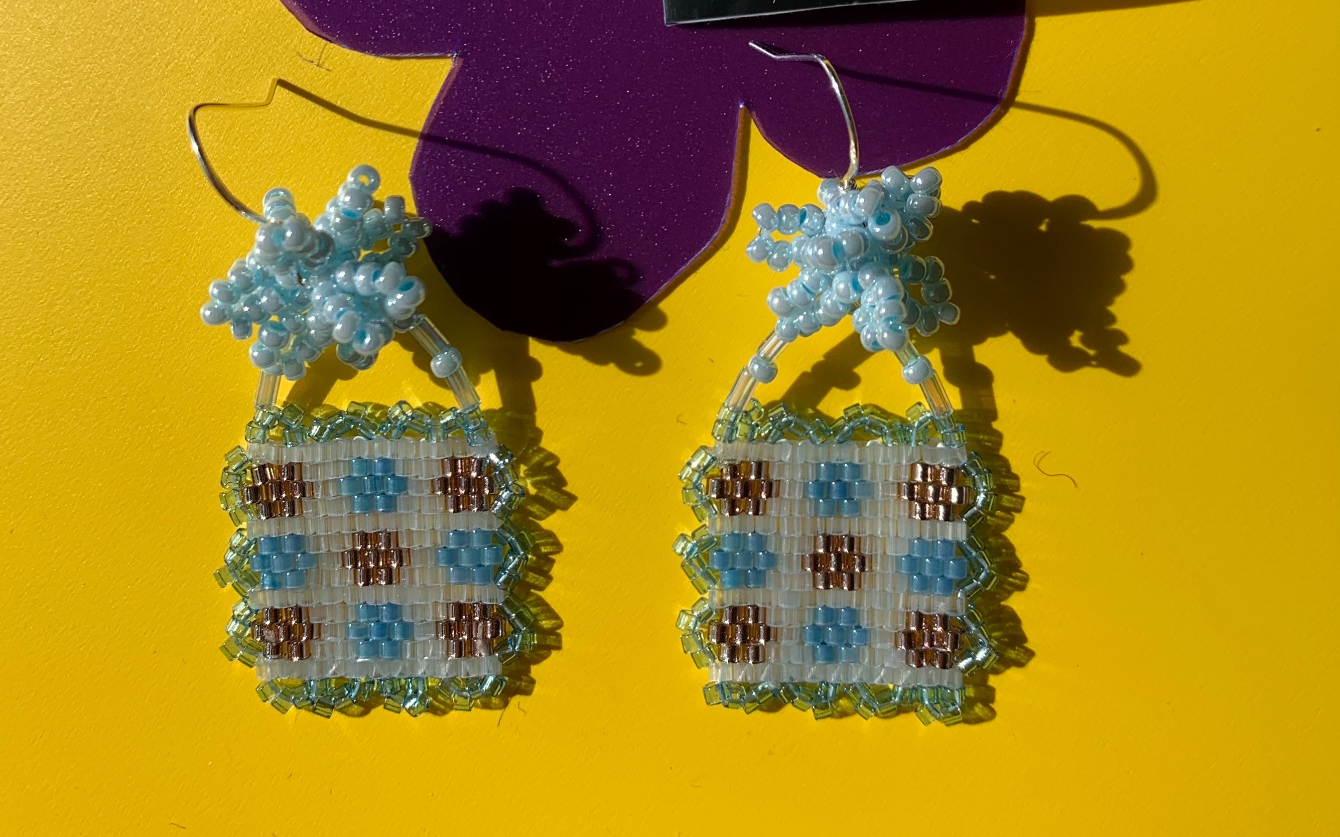 小花砖 | 御幸古董珠串珠耳环的组装