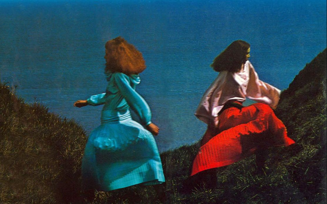 【审美分享】guy bourdin(盖ⷮŠ伯丁)——挑衅离奇的时尚摄影哔哩哔哩bilibili