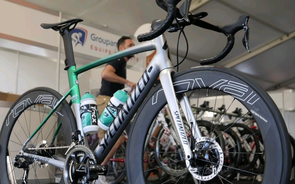 彼得萨甘的specialized allez sprint disc