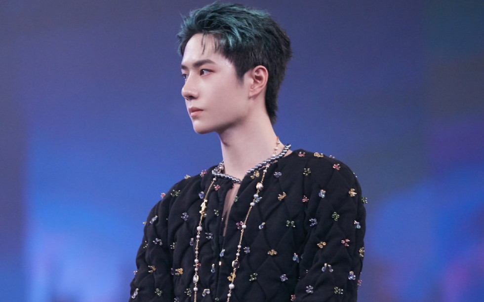 王一博抖肩舞,全网都抖,抖了都有3天了,那我也不能落下,存档!