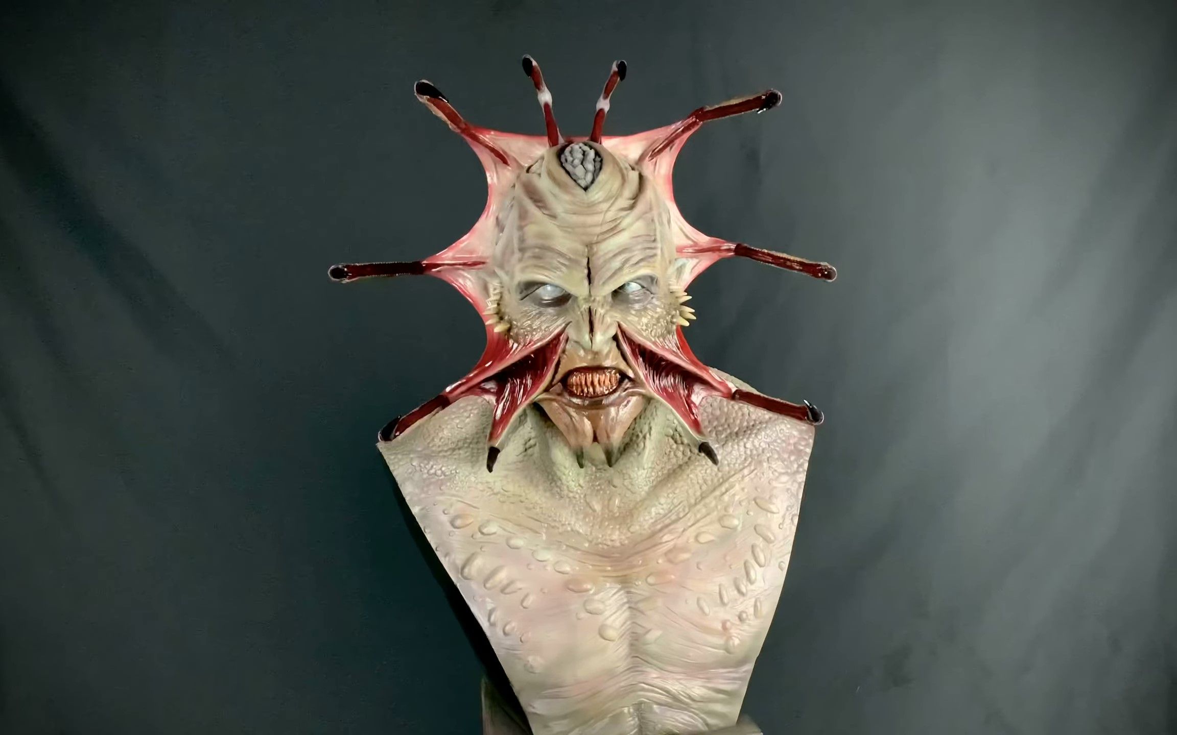 《惊心食人族》creeper hcg life-size 胸像 重涂与展示_哔哩哔哩