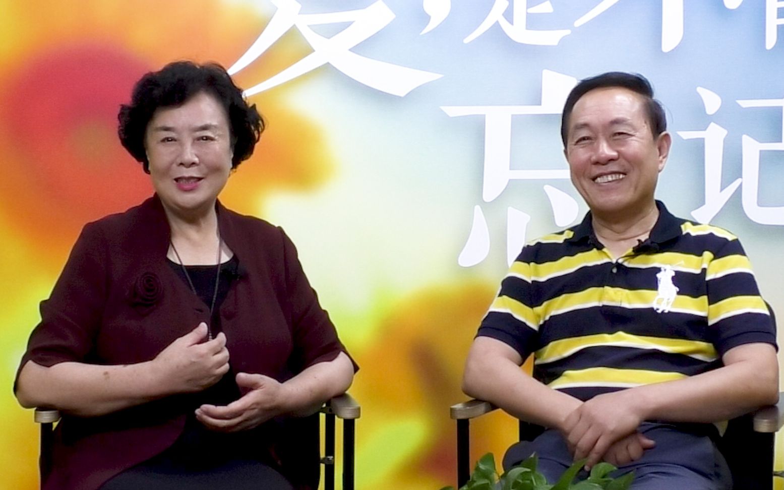 今日太阳村张淑琴奶奶和王国祺老师给大家讲故事