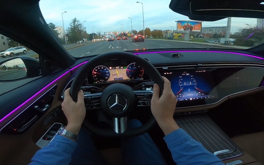 2023款奔驰e级 第一视角试驾