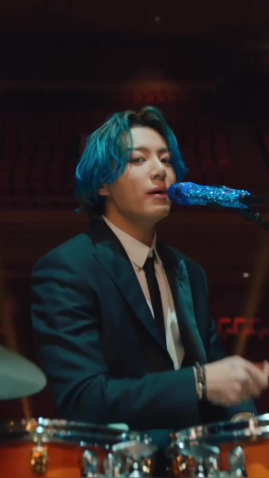 bts 炸药 (音乐的使命).鼓上的jungkookie