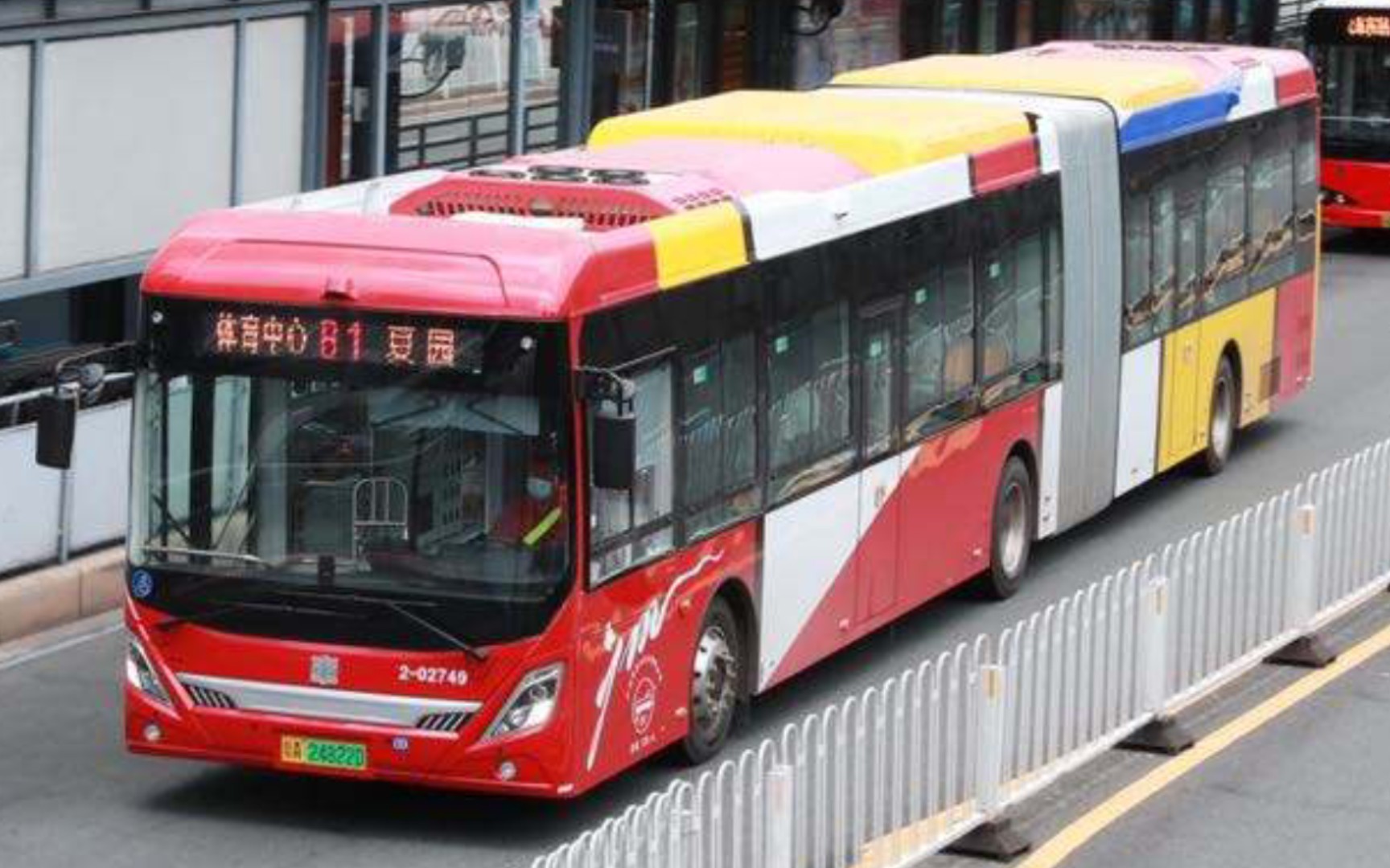 广州公交brt的b1路街拍