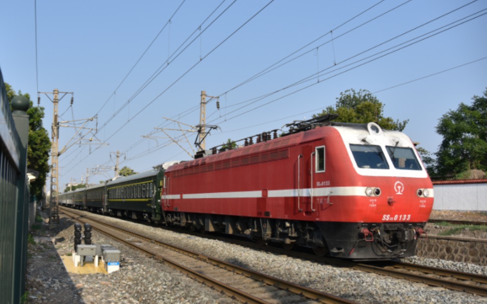 来两个ss7e牵引的临客