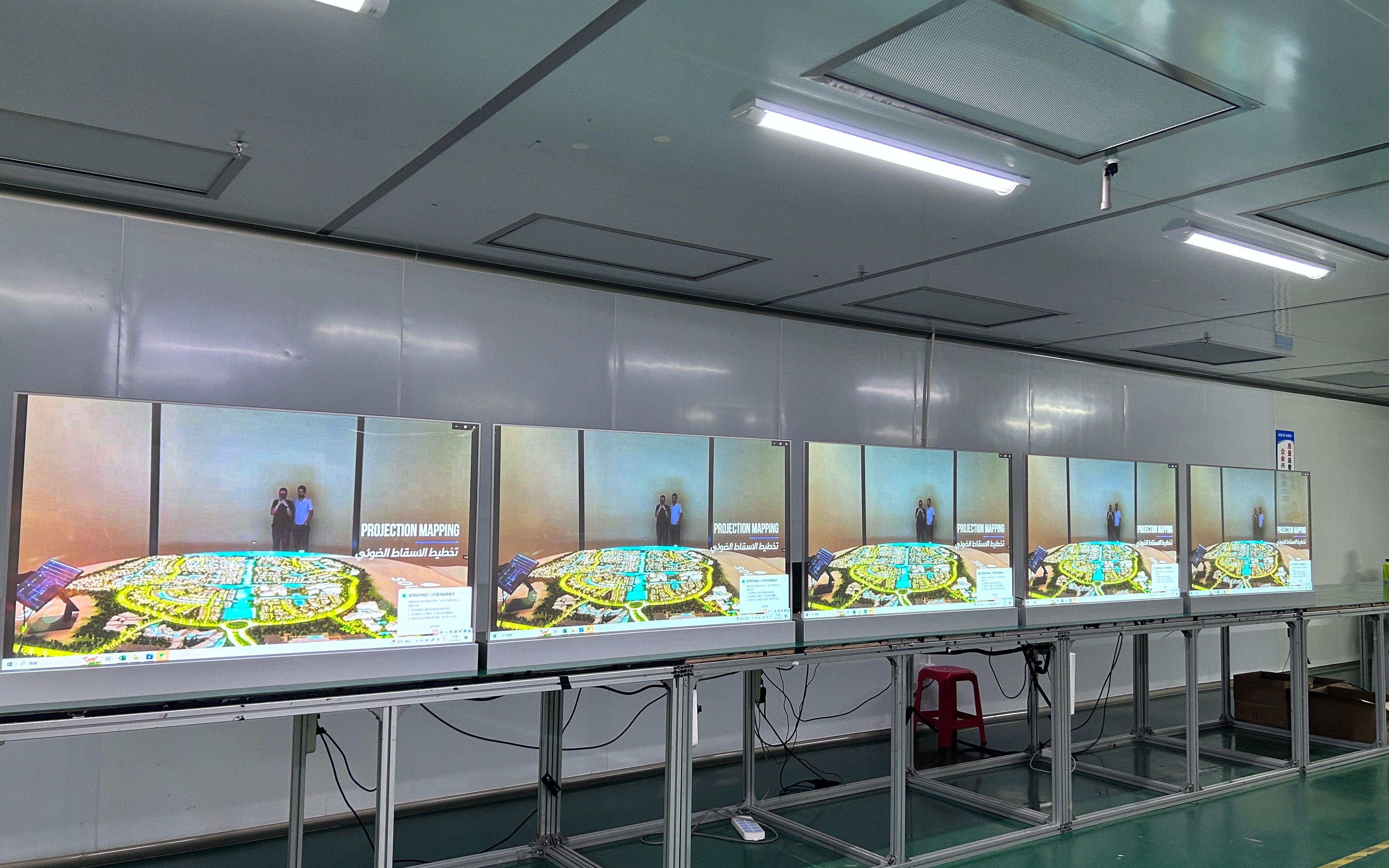 扬帆出海,迪拜市场20台55寸oled透明屏完成交付