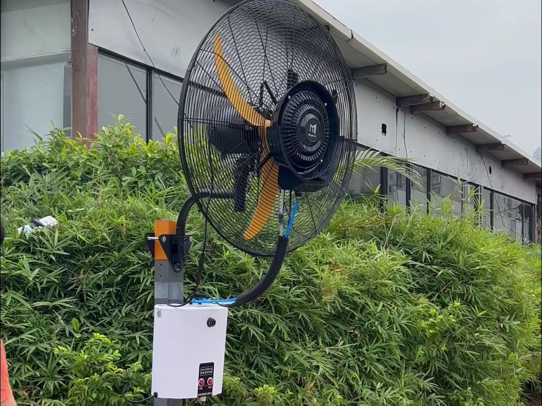 户外餐厅必备风扇 超大风量 除尘降温 超大喷雾量 畅销中东 东南亚