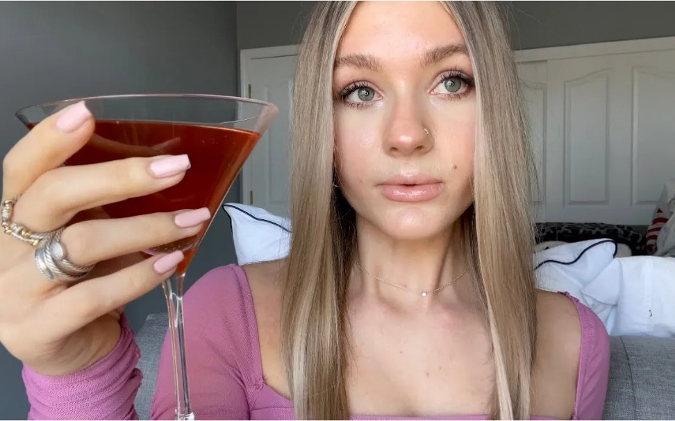 【gracev 助眠 |2022.1.27】邻居边喝东西边跟你聊天~绵密的口腔音