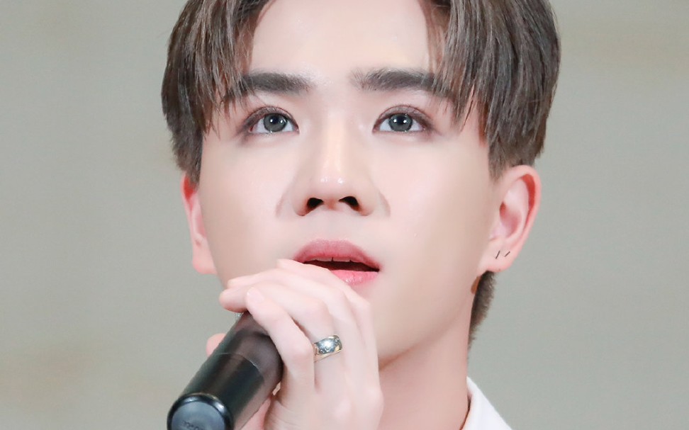 【泡芙明明】–泡芙个人粉丝见面会(韩国)(前夜)英文版 忘词也是很