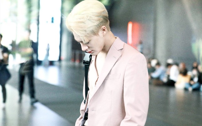 [李帝努]登上世界热搜的jeno金发.李总,我真的可以!