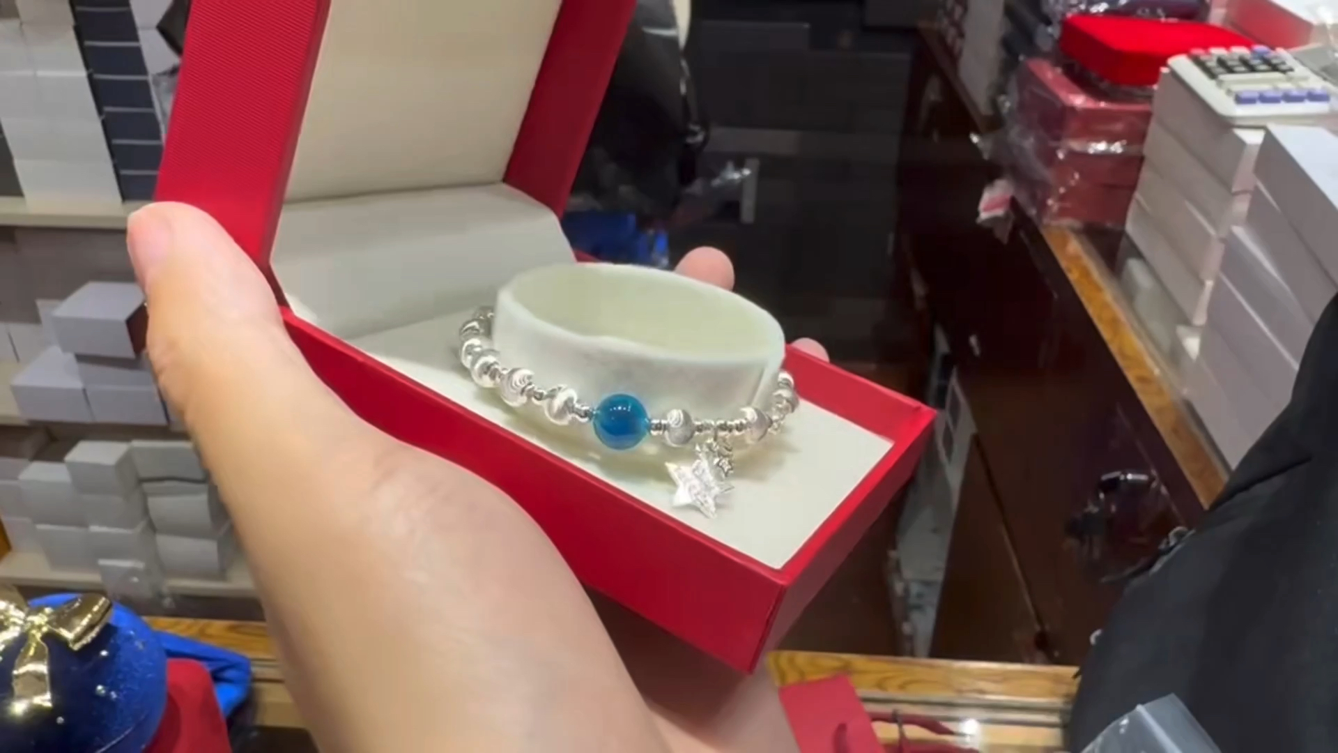 猫眼珠五星雪花手串开团中,s925银,145/条,含代购费,鉴定费以及包装盒