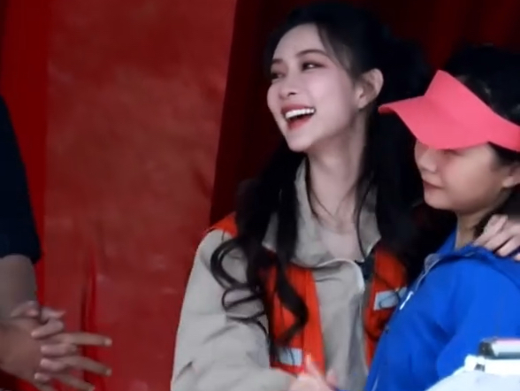孟子义 #李佳琦(辣目洋子)终于结束了 跳起了交际舞 哈哈哈哈