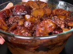 Скачать видео: 红烧肉烫饭➕肉沫茄条盖饭