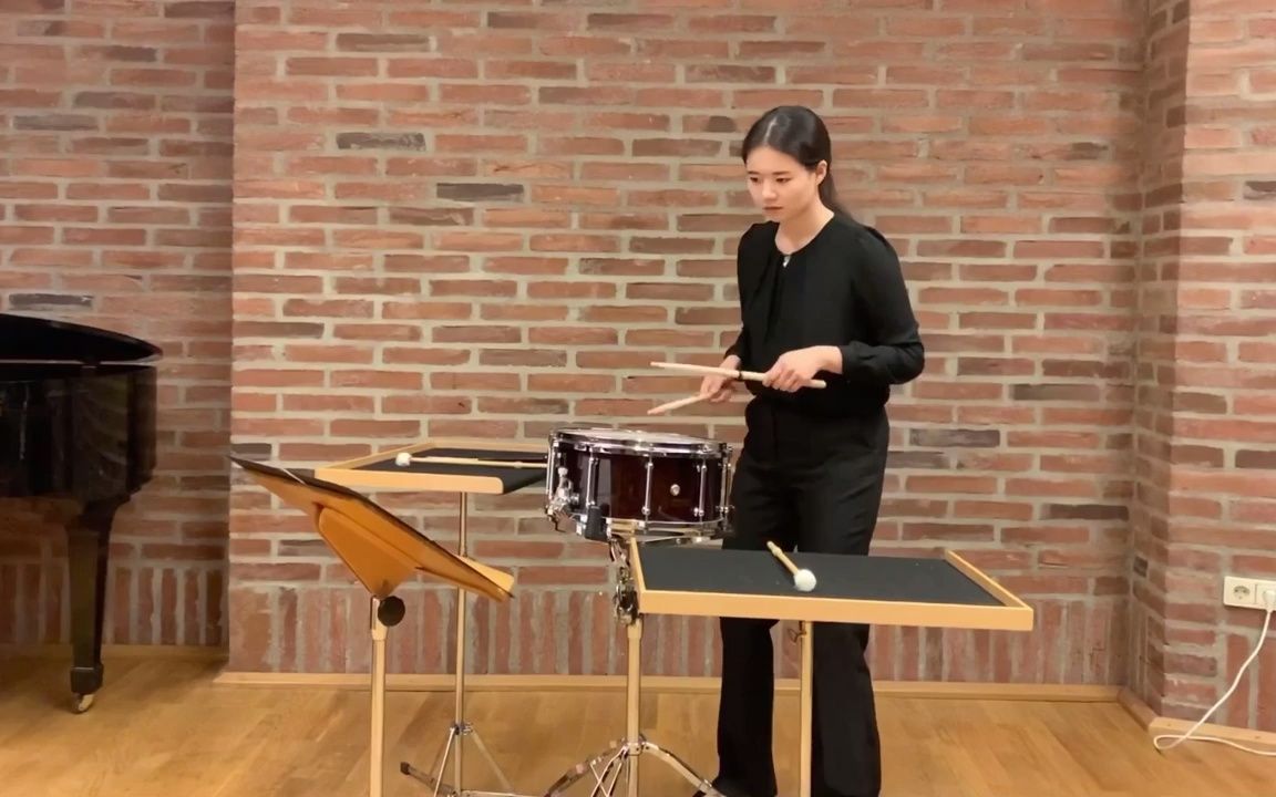 seokjung park演奏小军鼓《tchik for solo snare drum》(nicolas