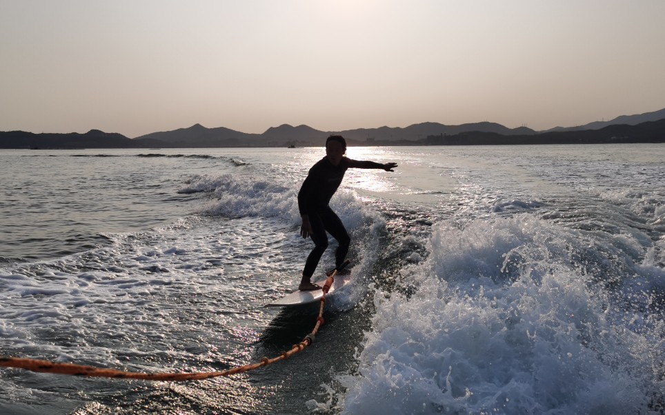 [图]第一次玩尾波冲浪Wakesurfing