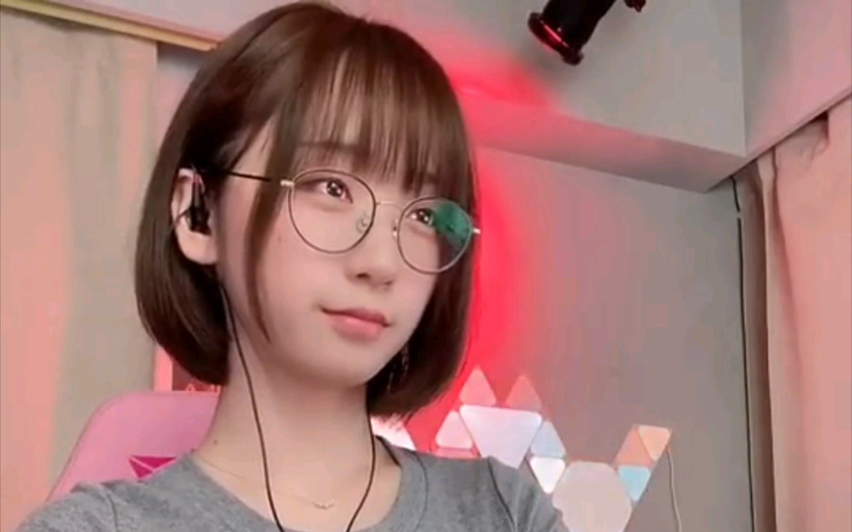 认真打apex的藏狐伊织萌