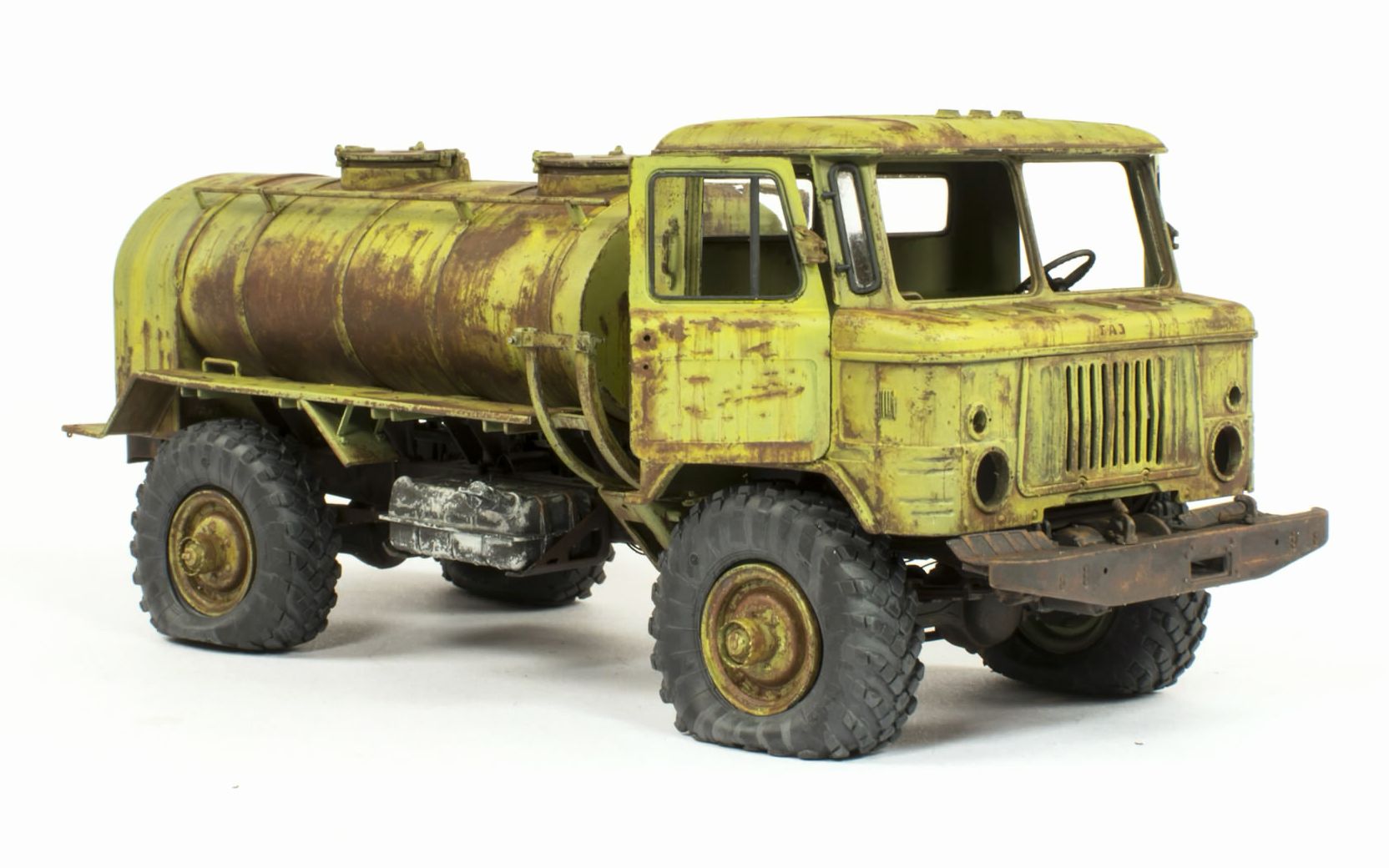 【gaz 66】 军用卡车模型的旧化与生锈涂装