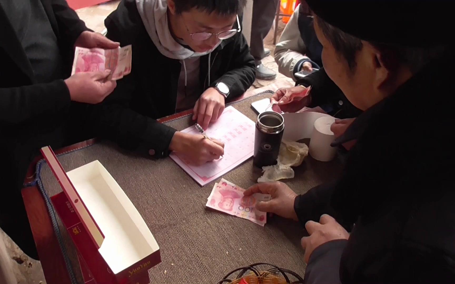 实拍农村办酒席,随礼最低100块,这种情况能吃回来吗?