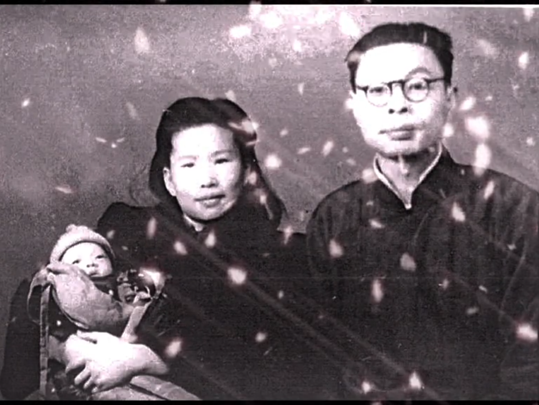 李白是电影《永不消逝的电波》李侠的原型,在抗战期间他从事秘密电台