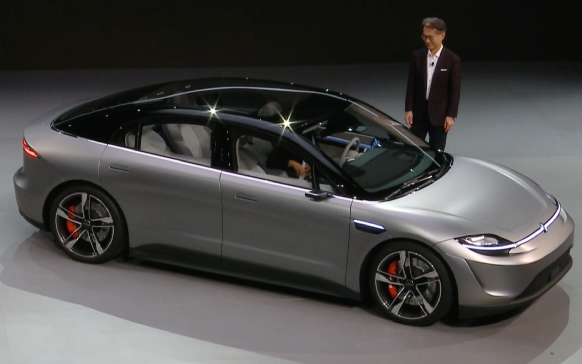 索尼发布首款电动车——vision-s