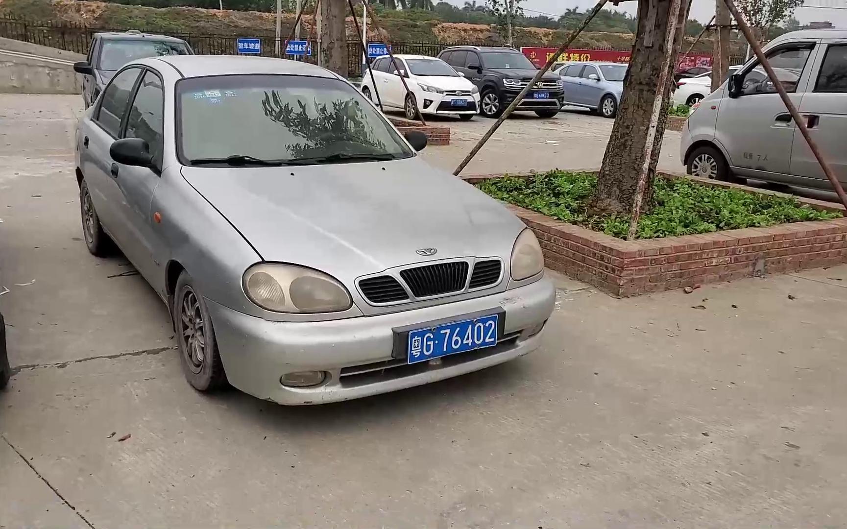 【个人实拍】 经典老车大宇蓝龙(DAEWOO LANOS)三厢T150哔哩哔哩bilibili