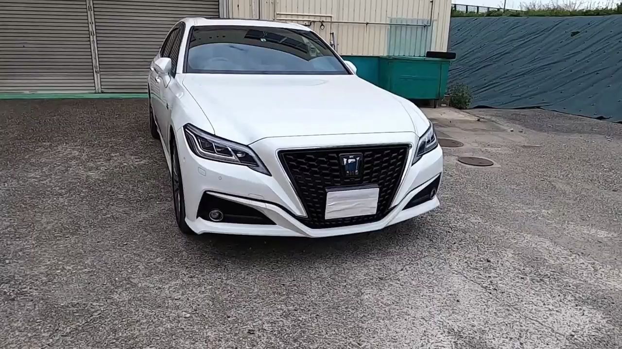 2020款丰田皇冠高清实拍,了解外观内饰后,给个不喜欢的理由