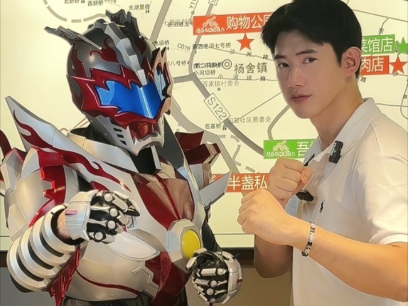 吴建飞(李炘南68)与炎龙侠共进晚餐