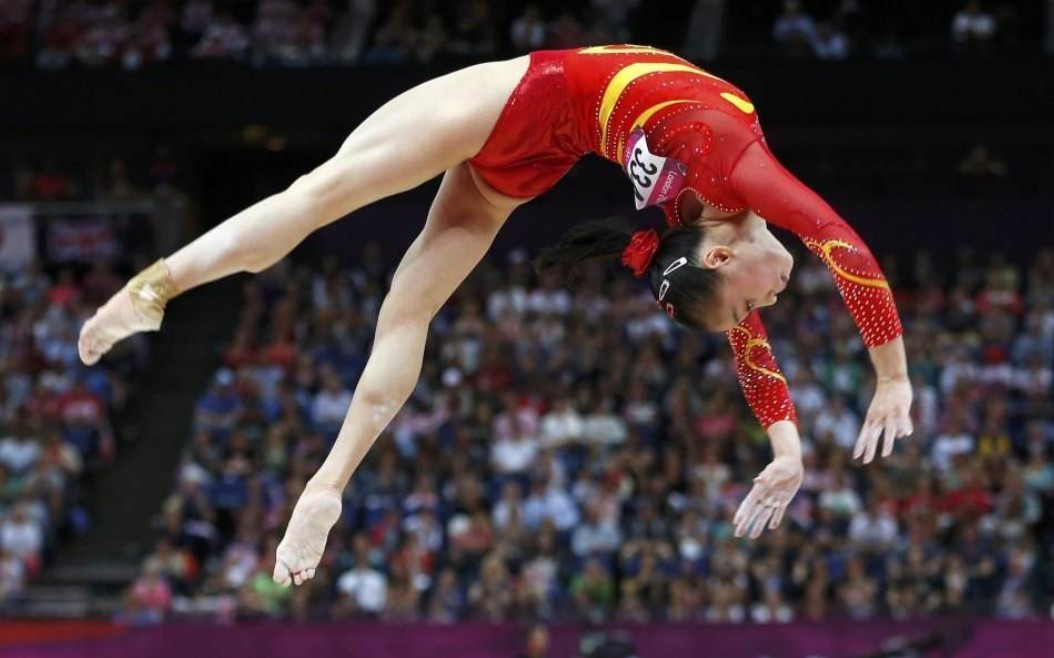 【竞技体操61天朝平衡木招牌动作盘点】那些堪称教科书级别的跳步