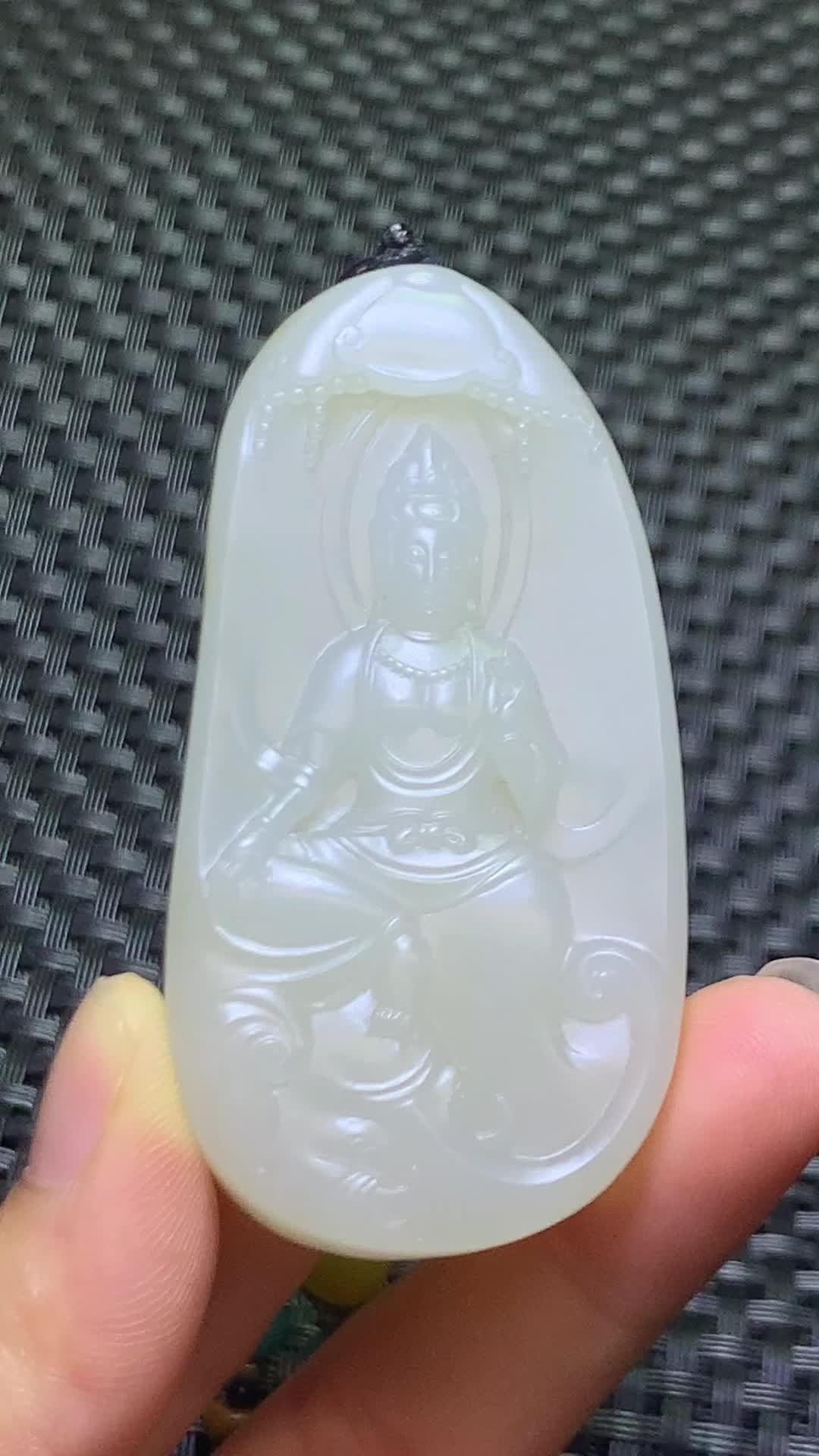 和田玉籽料普贤挂件,高货分享,美玉来袭