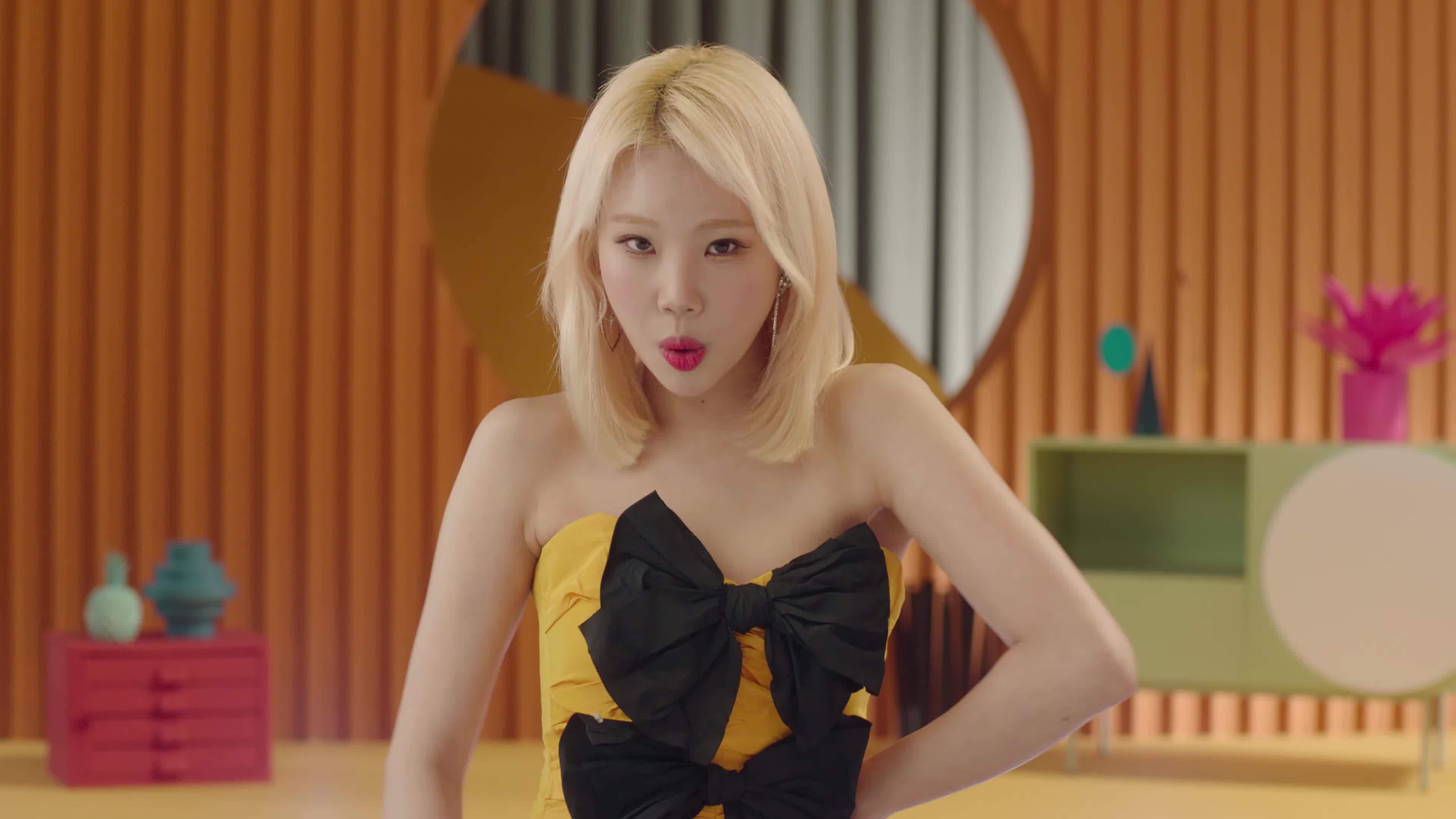 momoland回归新曲thumbsupmv公开中毒性的旋律全新造型公开