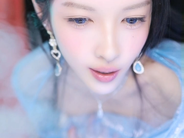 【抖音 跳舞的小沫沫】