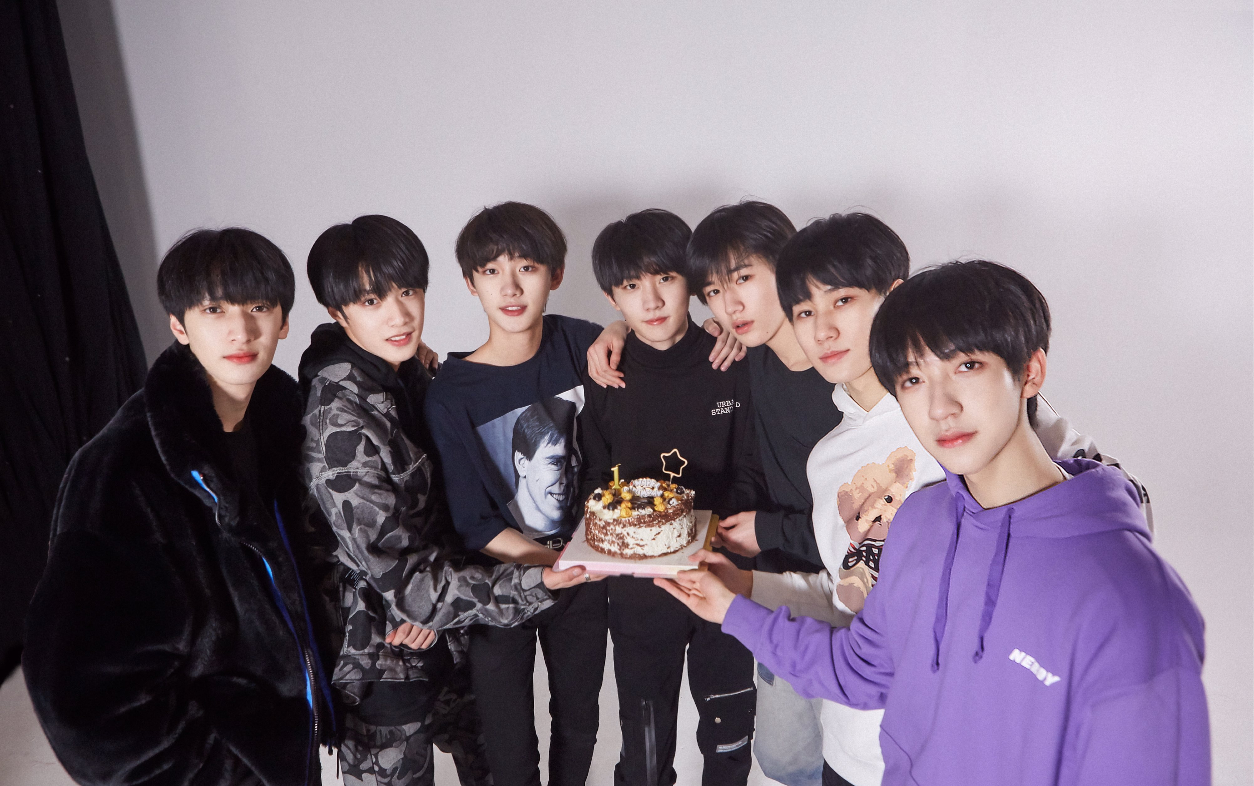 【时代少年团】出道一周年生日快乐呀宝贝们!