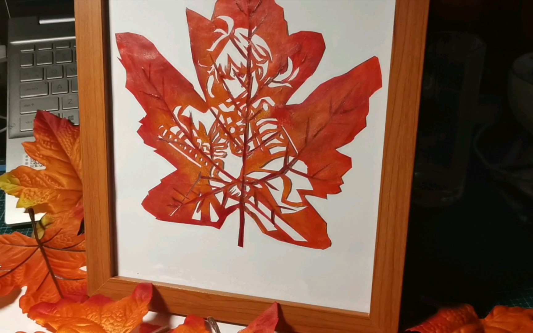 原神手工用枫叶来刻一个万叶