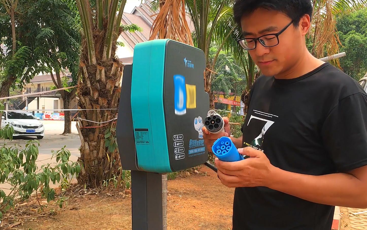 充电桩给房车床车充电的方法但是有一些人请你不要用