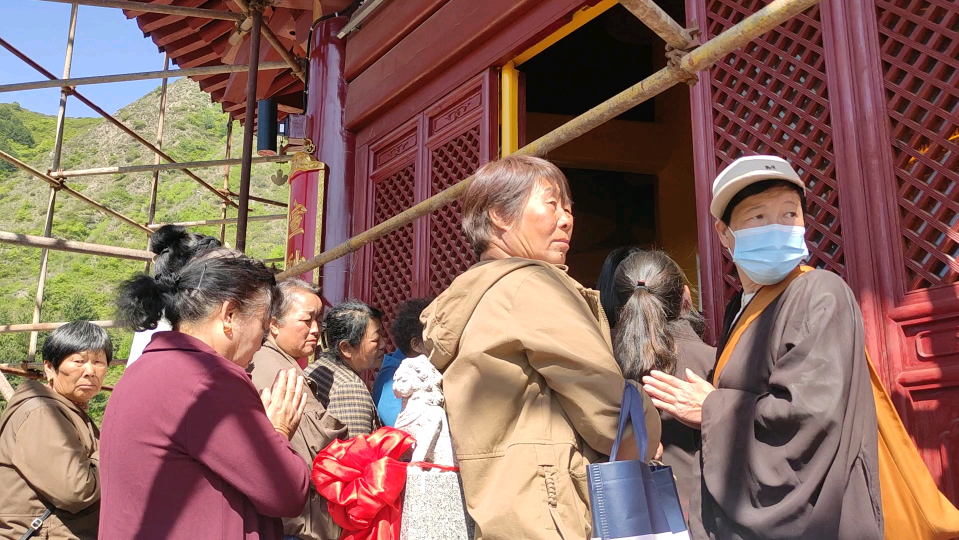 山西省五台山地区,兰若寺文殊塔举办迎胜仪式(横屏版)
