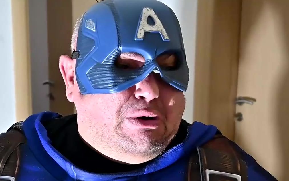 【爆笑老外】万圣节超级英雄