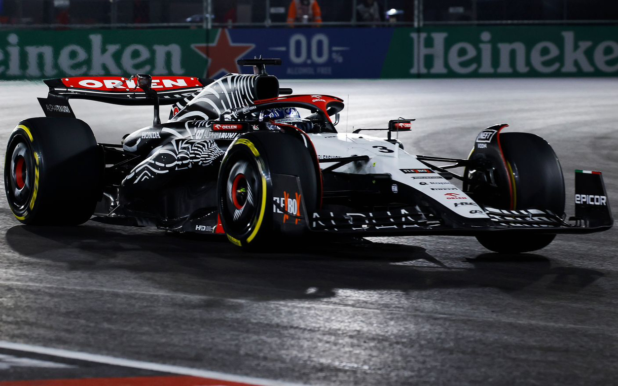 f12023拉斯维加斯小红牛图片